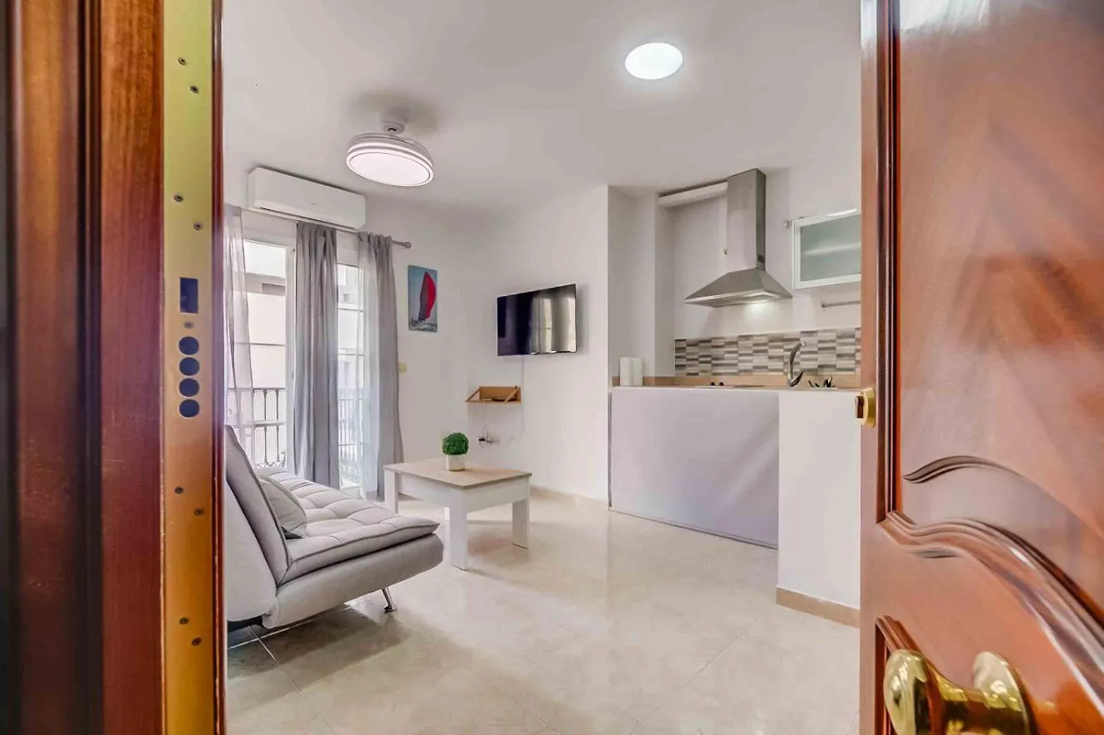 Consistorial Fuengirola Beach Apartment